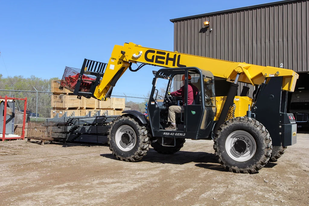 OSHA Aerial & Scissor Lift Training & Certification course for safety and operation procedures, providing online training to help workers get certified.