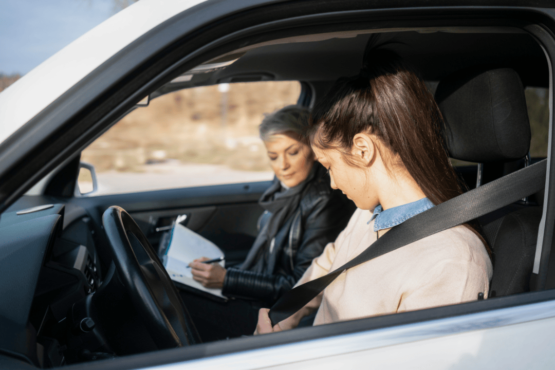 Graphic of person driving car representing California Traffic School Online