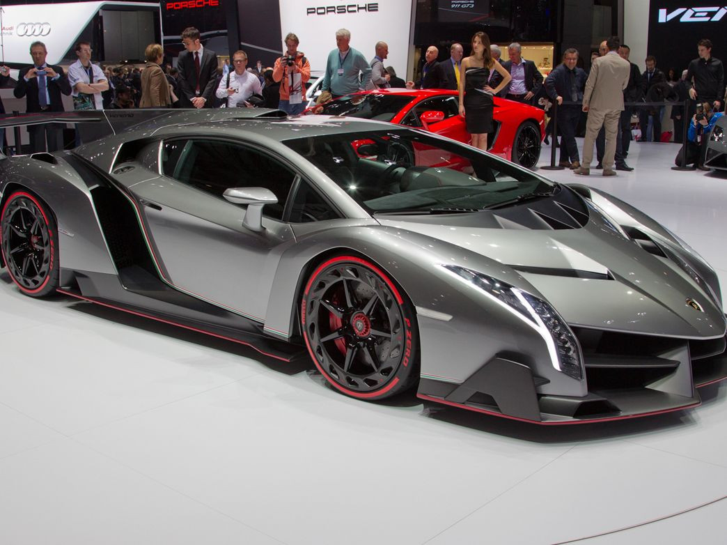 Lamborghini Veneno Roadster Showcasing Luxury