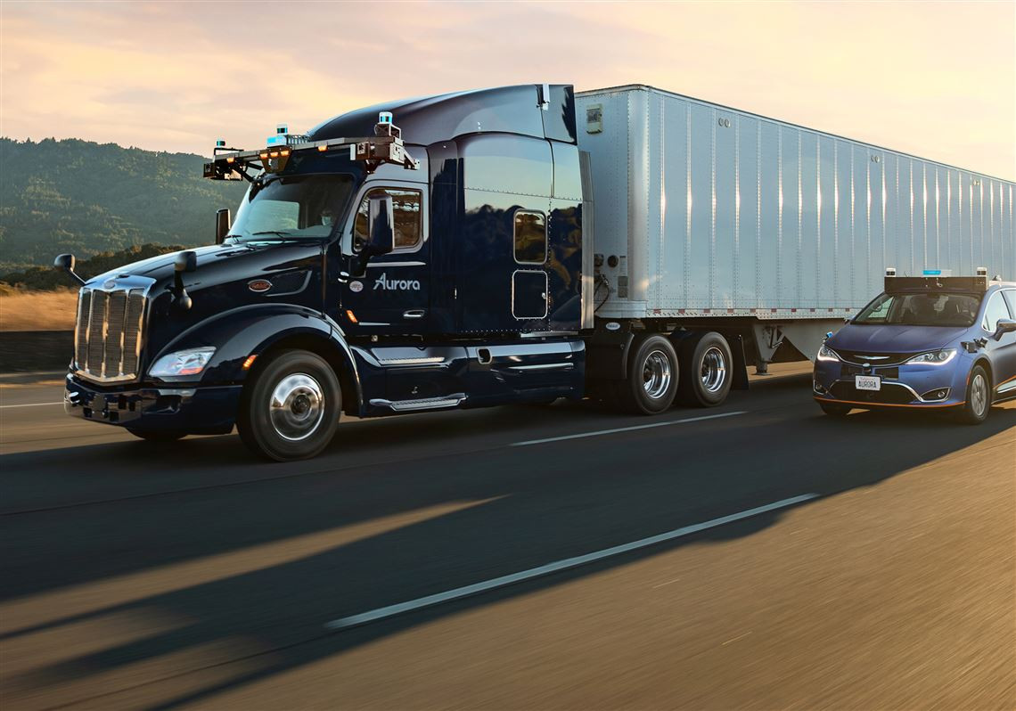 Truck on Texas Highway - Enroll in Get Drivers Ed's Online CDL Training