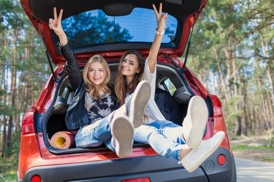 Family Safely Embarking on a Road Trip, Equipped with Get Drivers Ed Safety Tips