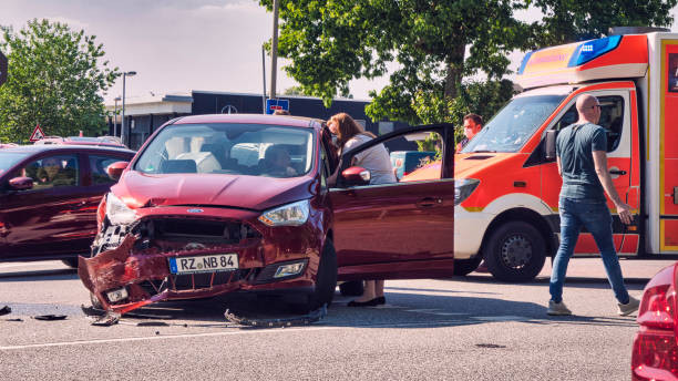 Illustration showing a car involved in a hit-and-run accident with police sirens in the background.