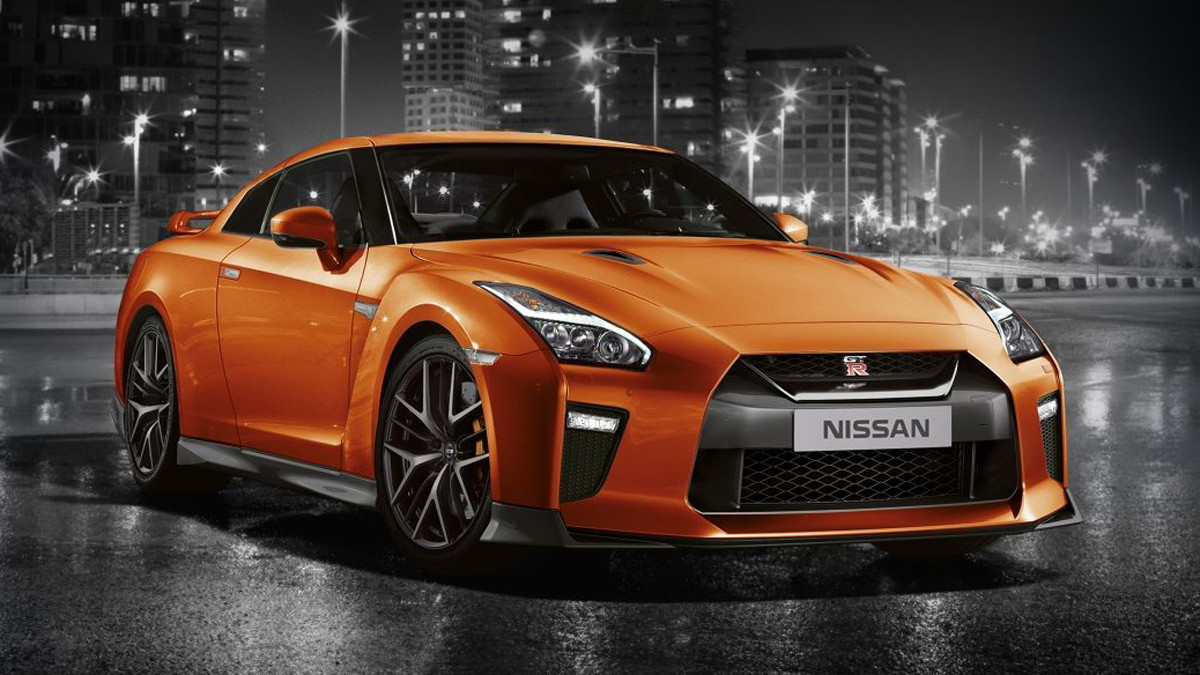 Nissan GT-R R35 on Track - Get Drivers Ed Courses